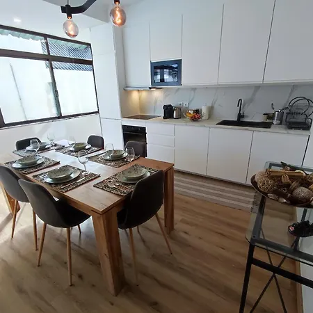 Alenquer, 3-bedroom In Santa Catarina בית הארחה