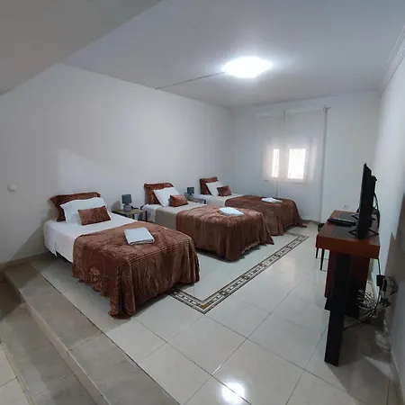 Lägenhet Alenquer, 3-Bedroom Apartment In Alojamento Santa Catarina *