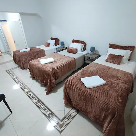 Alenquer, 3-Bedroom Apartment In Alojamento Santa Catarina * Alenquer