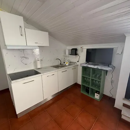 Apartamento Alenquer, 3-Bedroom Apartment In Alojamento Santa Catarina *