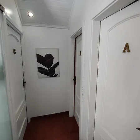 Alenquer, 3-Bedroom Apartment In Alojamento Santa Catarina