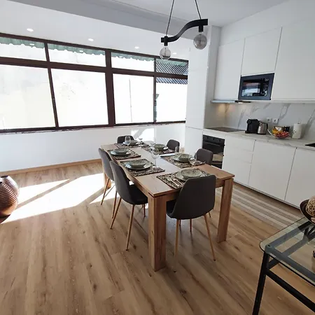 Alenquer, 3-Bedroom Apartment In Alojamento Santa Catarina Alenquer