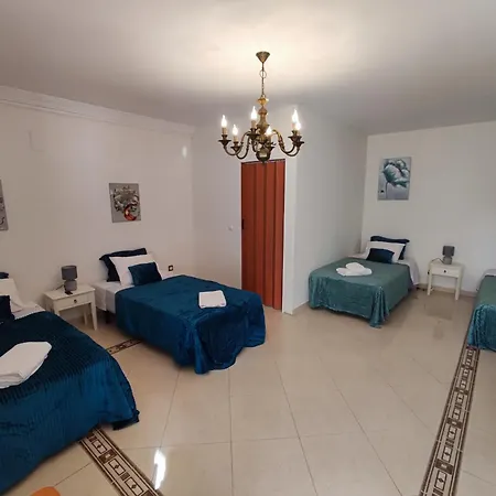 Alenquer, 3-Bedroom Apartment In Alojamento Santa Catarina Apartamento Alenquer