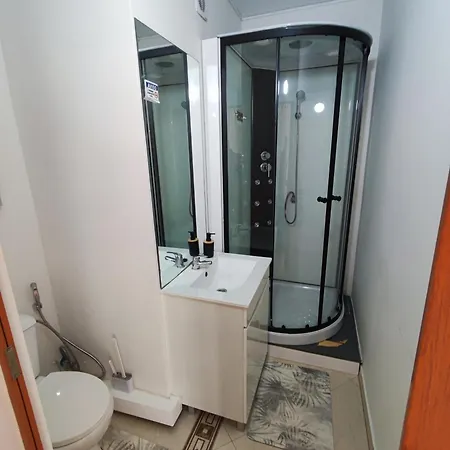 Alenquer, 3-Bedroom Apartment In Alojamento Santa Catarina