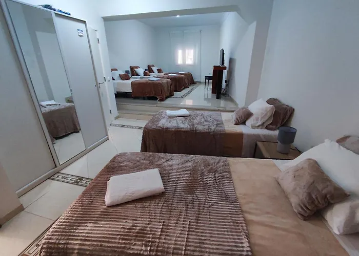 בית הארחה Alenquer, 3-bedroom In Santa Catarina אלנקר