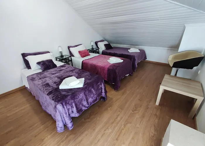 Alenquer, 3-Bedroom Apartment In Alojamento Santa Catarina * ألينكوير