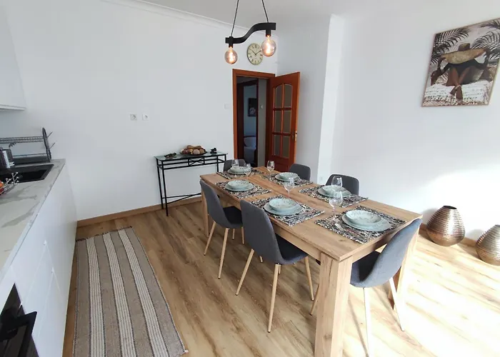 Alenquer, 3-bedroom In Santa Catarina * אלנקר