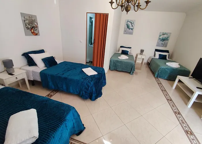 Alenquer, 3-Bedroom Apartment In Alojamento Santa Catarina شقة ألينكوير